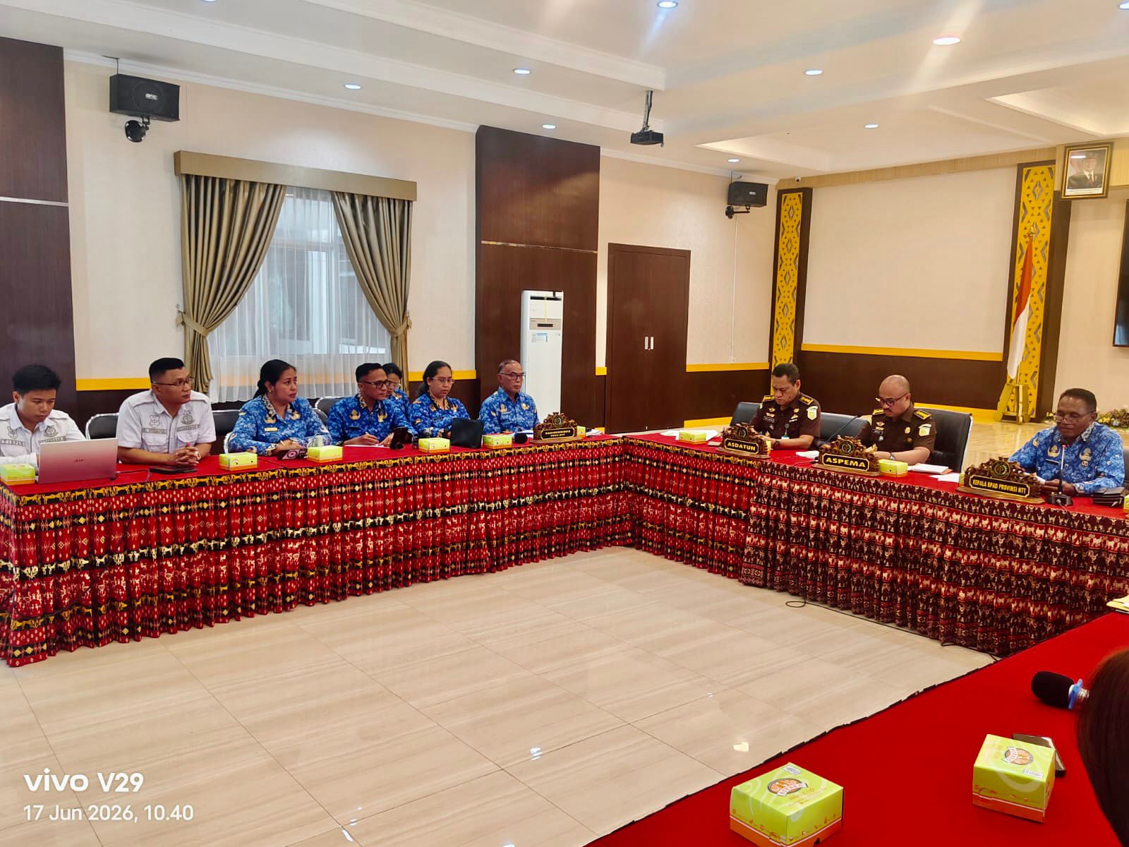 Rapat Tim Penertiban, Pemulihan dan Penyelesaian Masalah Hukum Barang Milik Daerah Bahas Mediasi dan Klarifikasi Okupan Tanah Milik Pemprov NTT